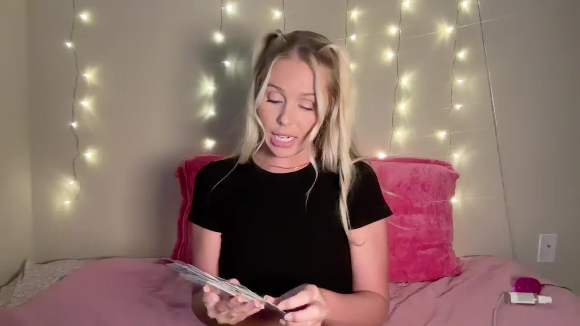 Gallery image thumbnail from Kylie_Baby's myfreecams stream on, 08/28/2024, 24:01 image 10 of 20