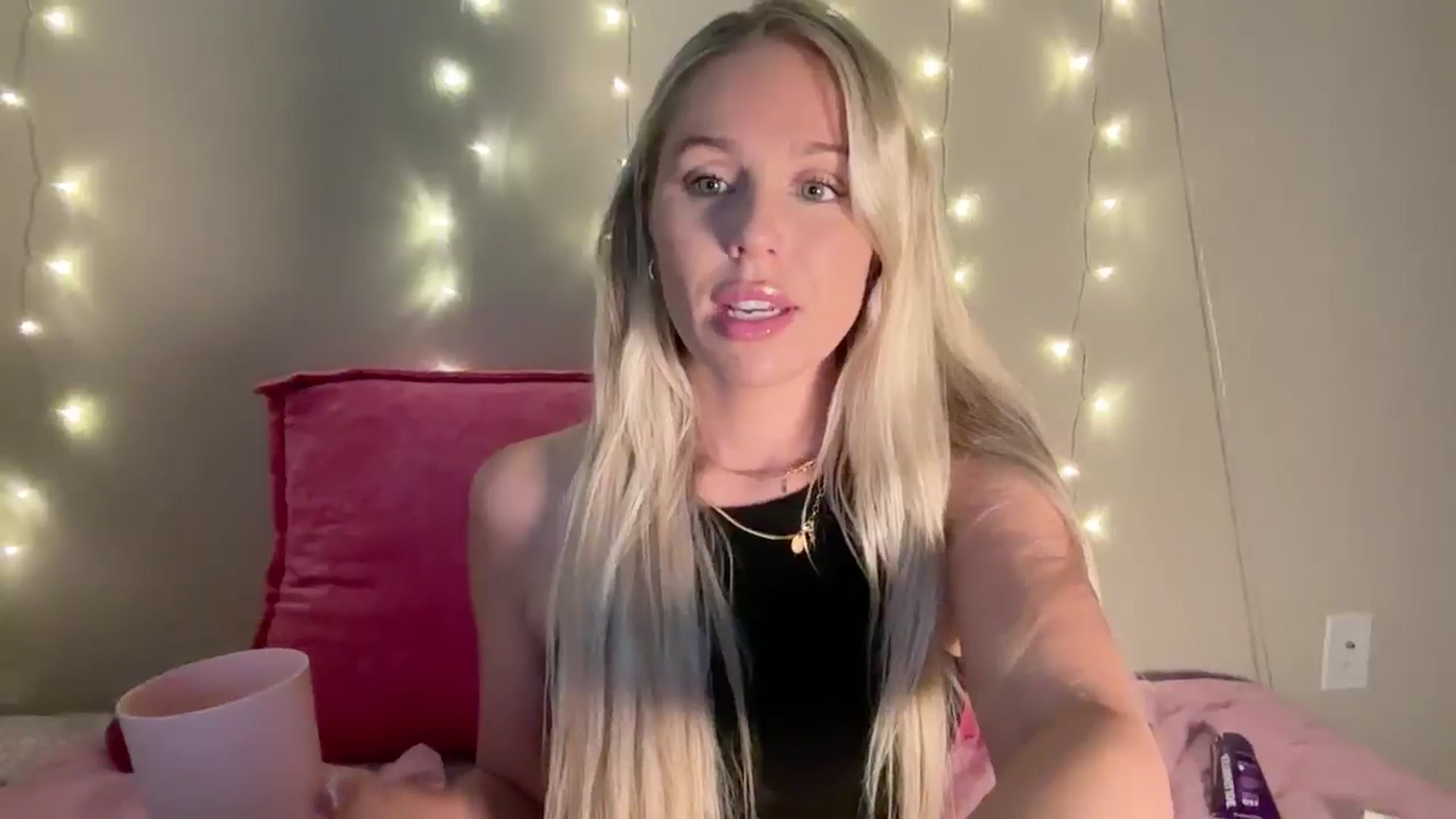 Gallery image thumbnail from Kylie_Baby's myfreecams stream on, 08/28/2024, 11:36 image 8 of 20