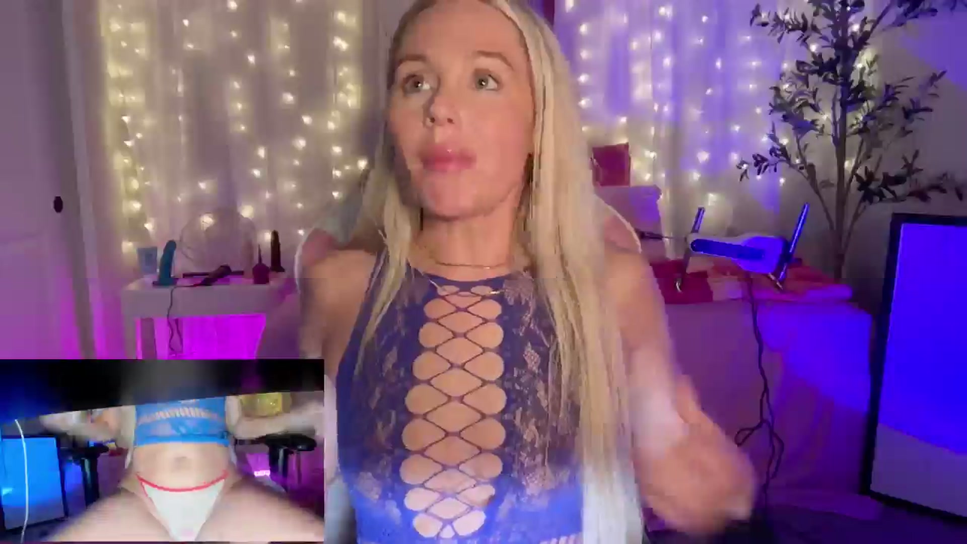Gallery image thumbnail from Kylie_Baby's myfreecams stream on, 09/13/2024, 03:06 image 16 of 20