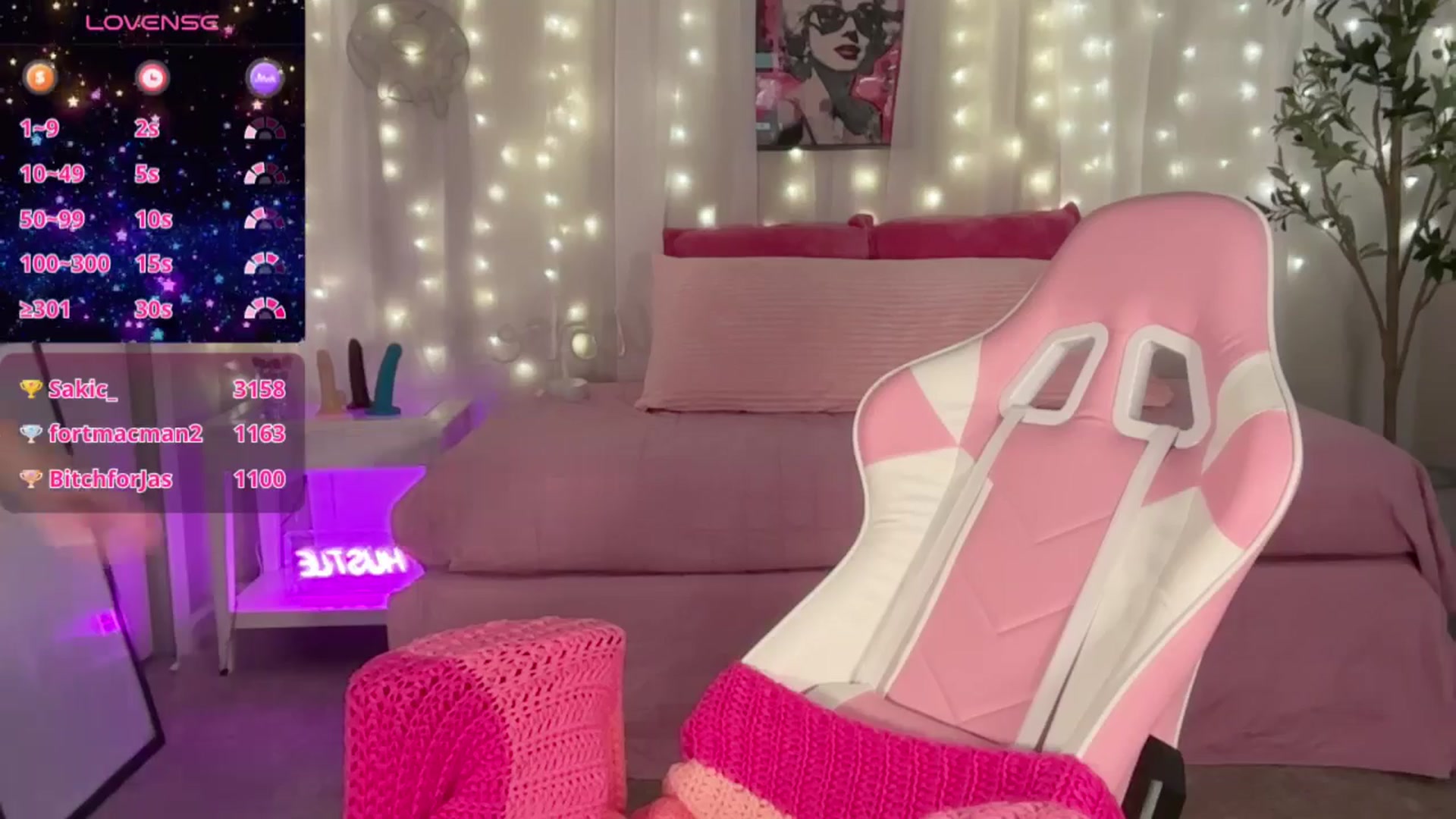 Gallery image thumbnail from Kylie_Baby's myfreecams stream on, 09/18/2024, 18:23 image 18 of 20