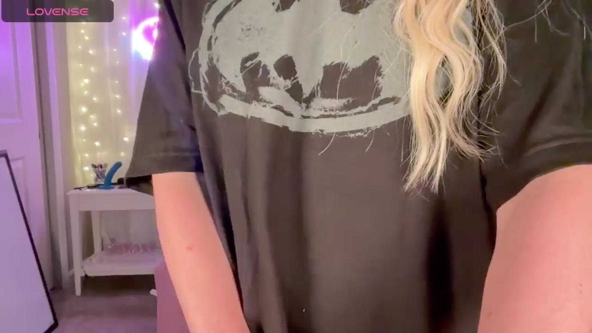 Gallery image thumbnail from Kylie_Baby's myfreecams stream on, 09/24/2024, 15:35 image 2 of 20
