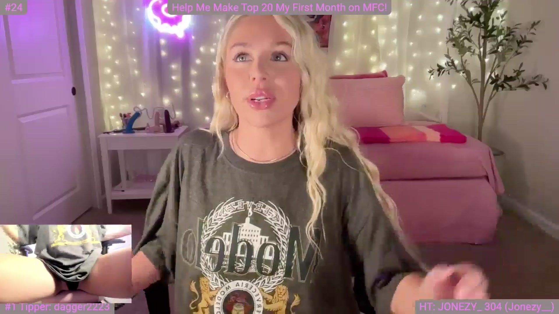Gallery image thumbnail from Kylie_Baby's myfreecams stream on, 09/27/2024, 04:33 image 5 of 20