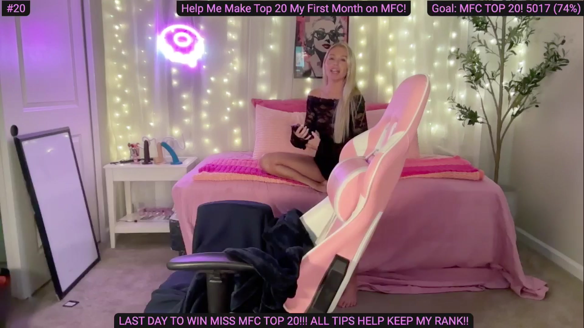 Gallery image thumbnail from Kylie_Baby's myfreecams stream on, 09/30/2024, 21:29 image 16 of 20