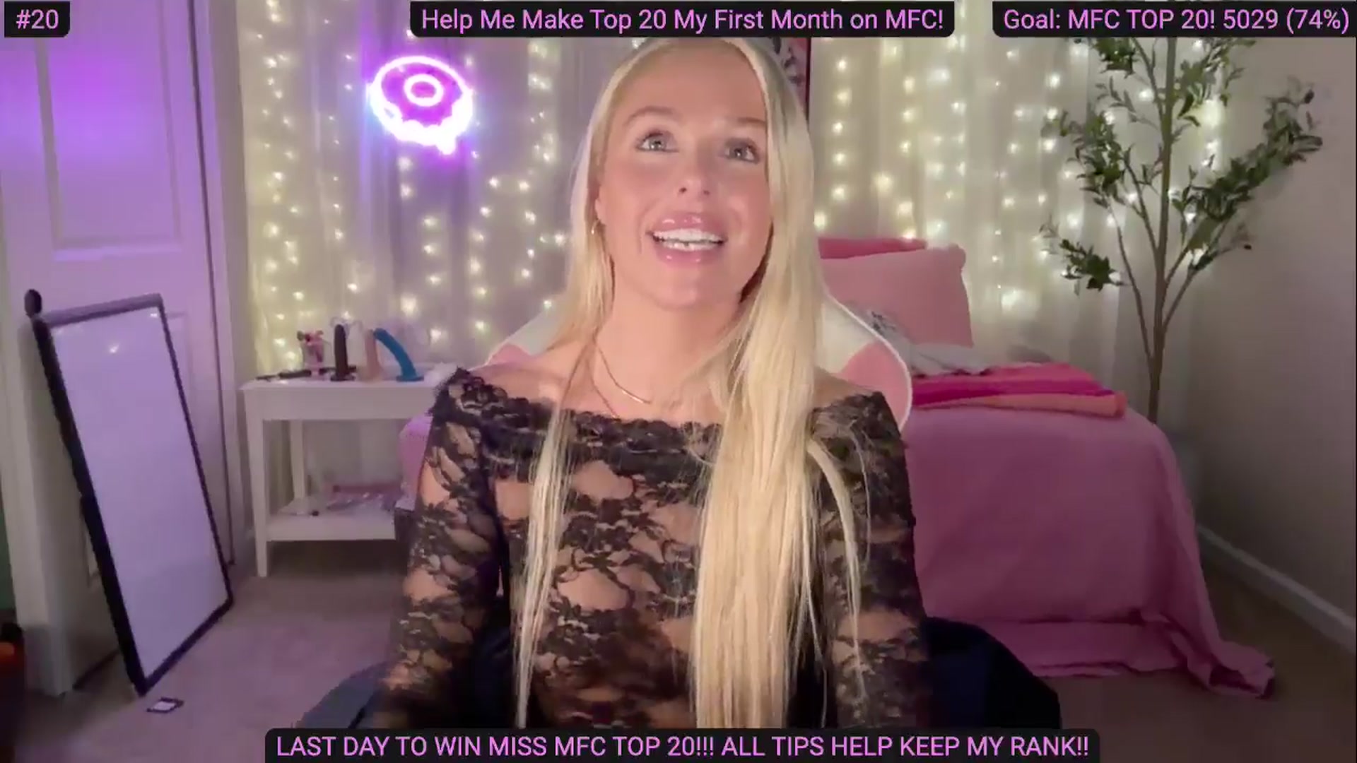 Gallery image thumbnail from Kylie_Baby's myfreecams stream on, 09/30/2024, 21:29 image 9 of 20