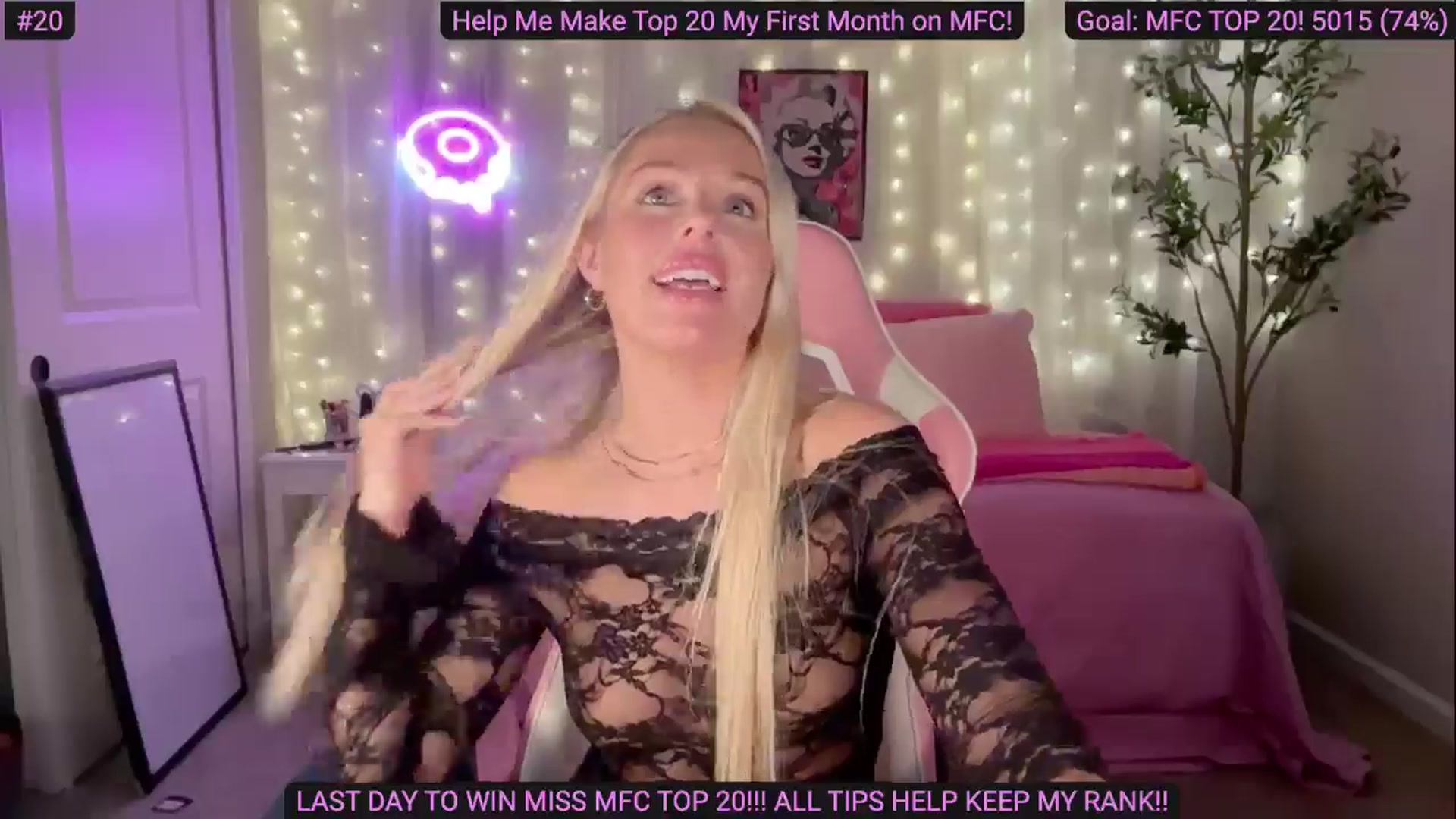 Gallery image thumbnail from Kylie_Baby's myfreecams stream on, 09/30/2024, 23:26 image 3 of 20