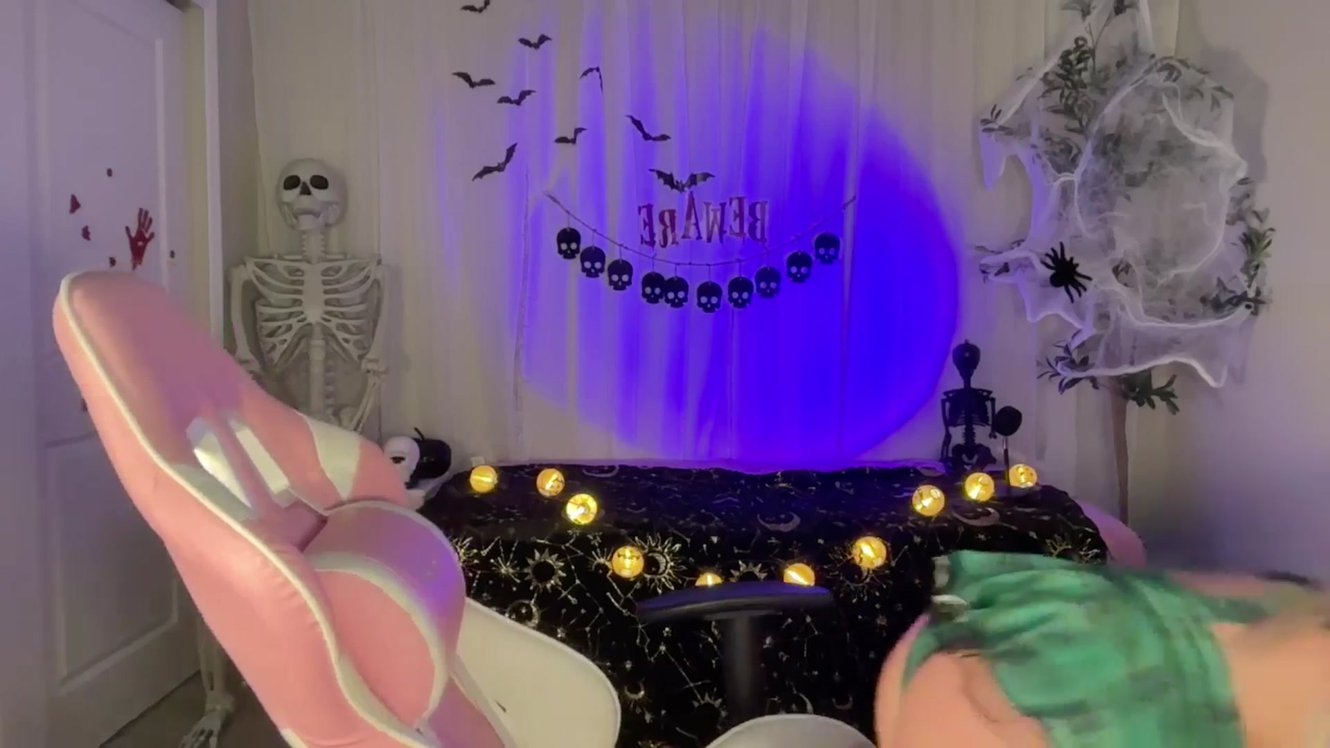 Gallery image thumbnail from Kylie_Baby's myfreecams stream on, 10/02/2024, 23:04 image 17 of 20