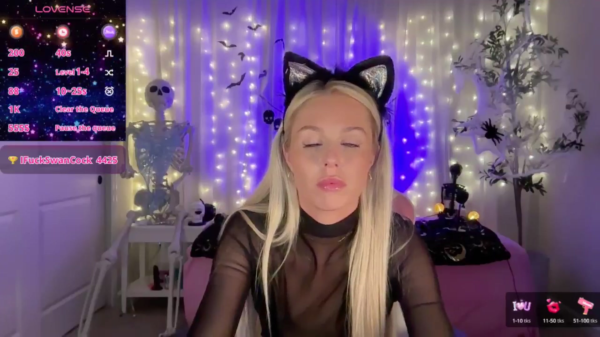 Gallery image thumbnail from Kylie_Baby's myfreecams stream on, 10/05/2024, 24:00 image 5 of 20