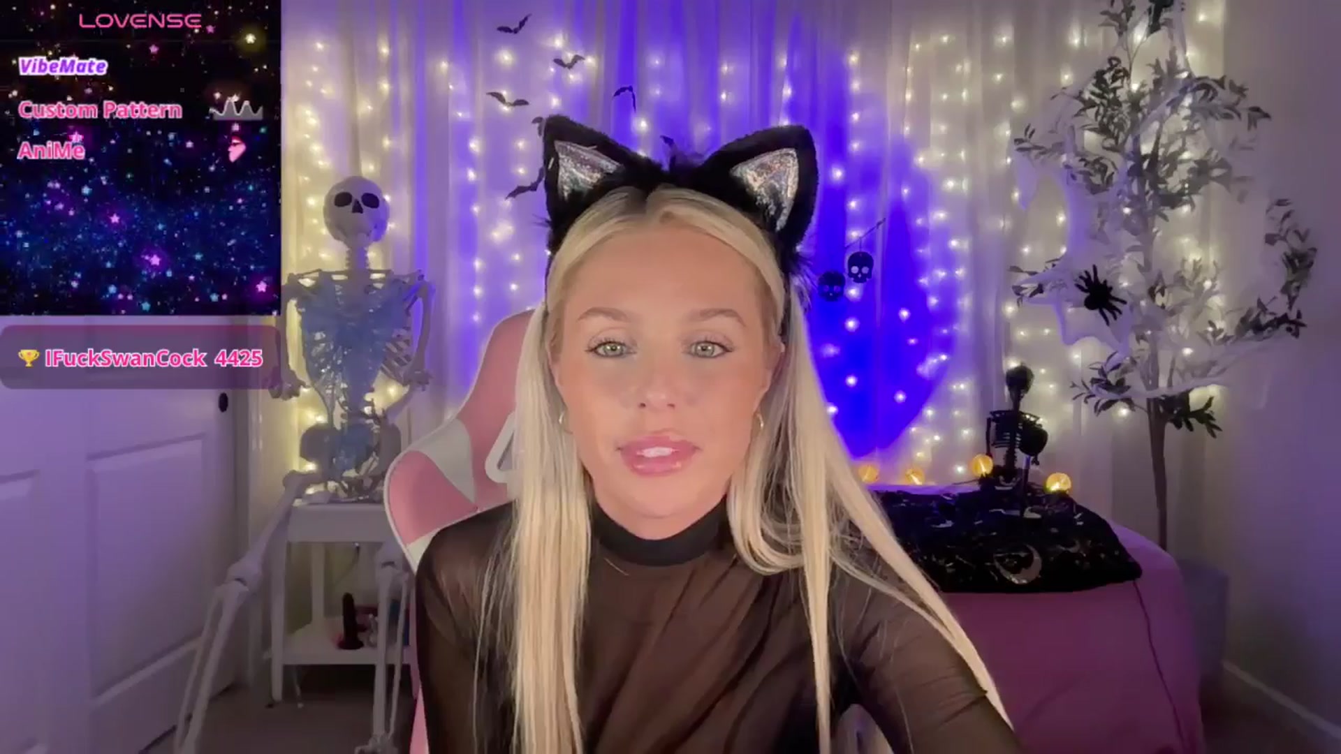 Gallery image thumbnail from Kylie_Baby's myfreecams stream on, 10/05/2024, 24:00 image 18 of 20