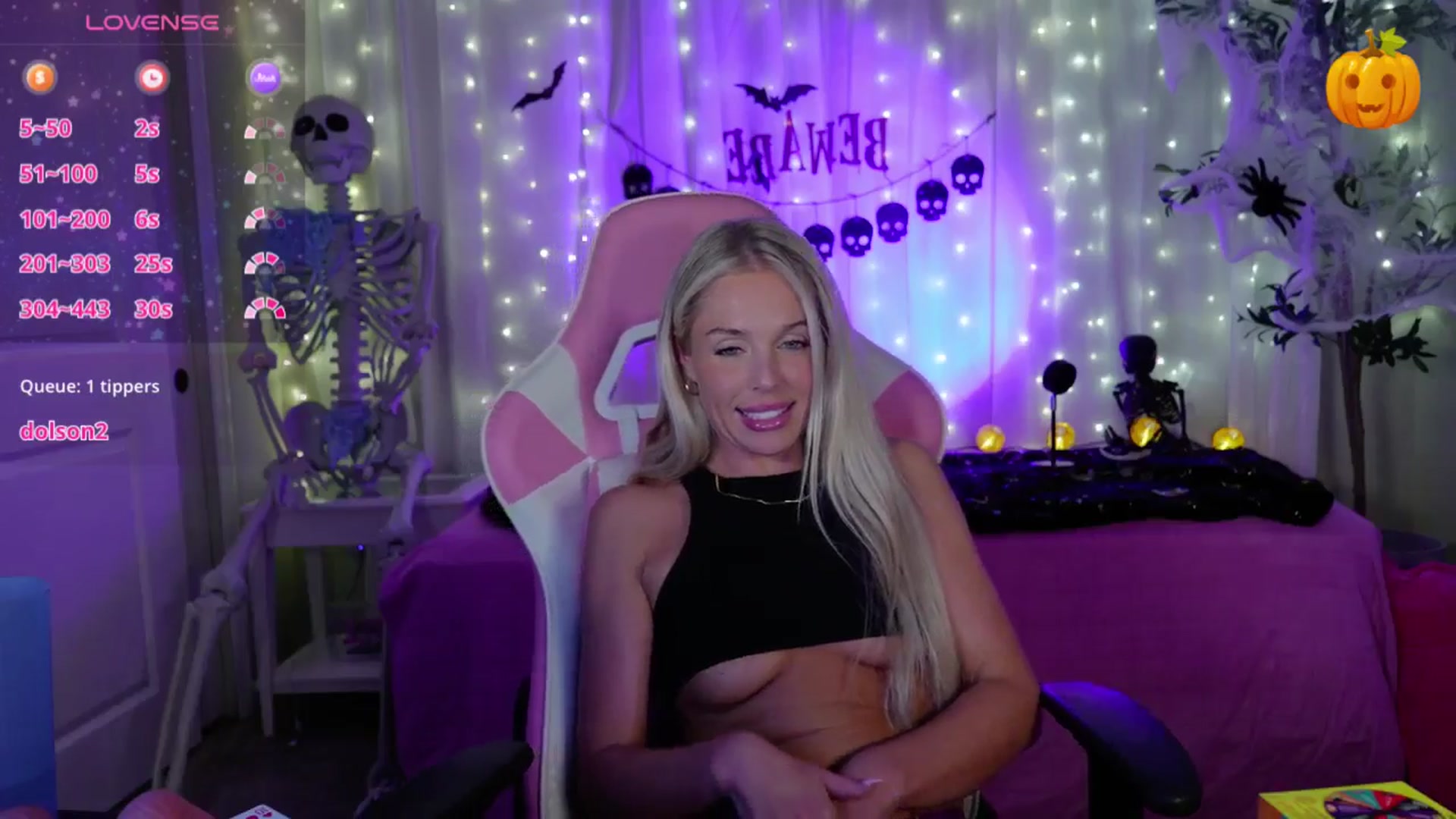 Gallery image thumbnail from Kylie_Baby's myfreecams stream on, 10/08/2024, 24:01 image 8 of 20