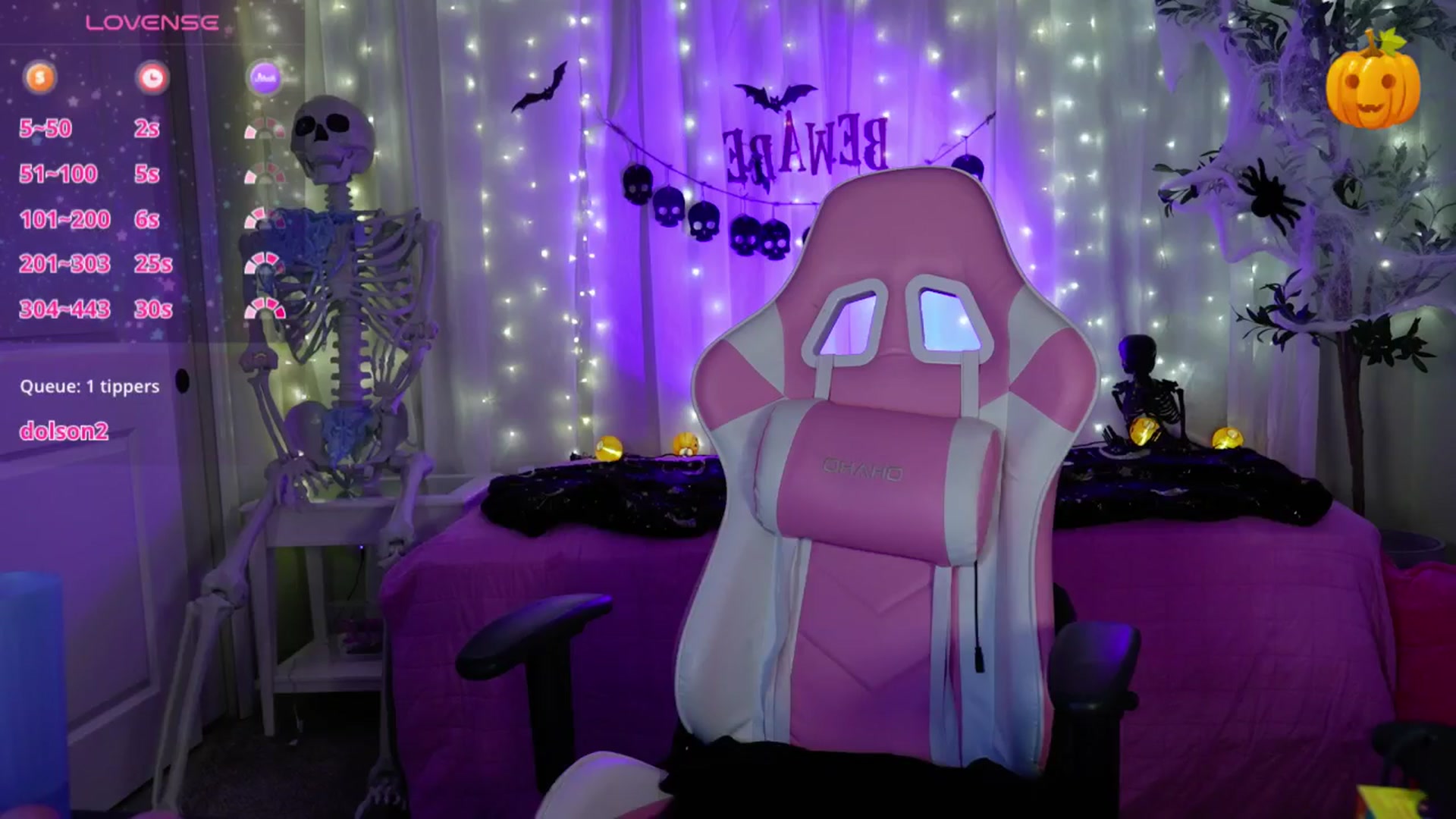 Gallery image thumbnail from Kylie_Baby's myfreecams stream on, 10/08/2024, 24:01 image 15 of 20