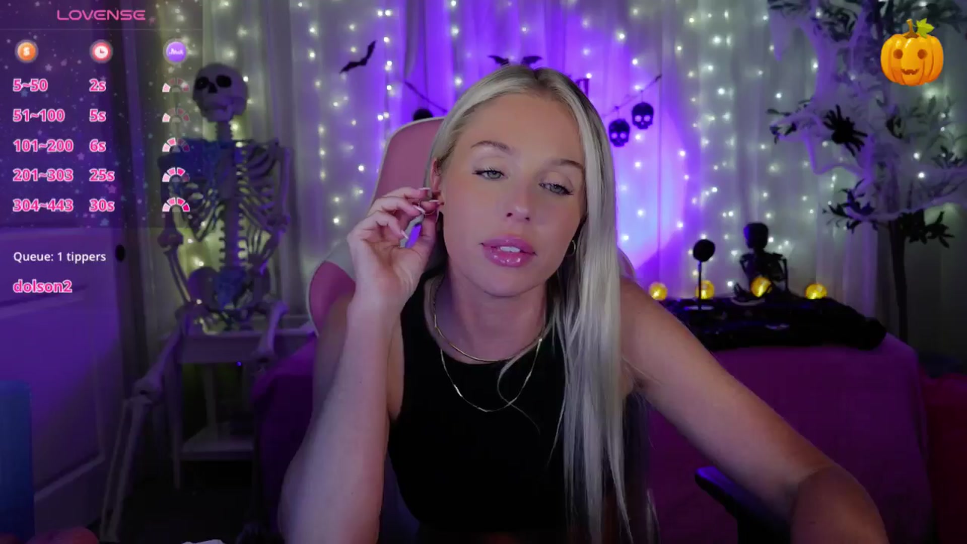 Gallery image thumbnail from Kylie_Baby's myfreecams stream on, 10/08/2024, 03:03 image 2 of 20