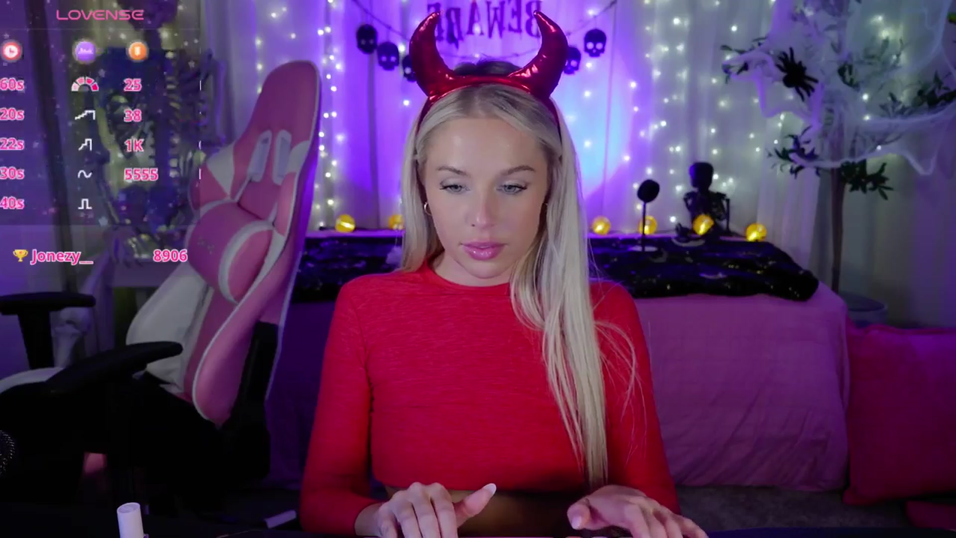 Gallery image thumbnail from Kylie_Baby's myfreecams stream on, 10/13/2024, 16:47 image 20 of 20