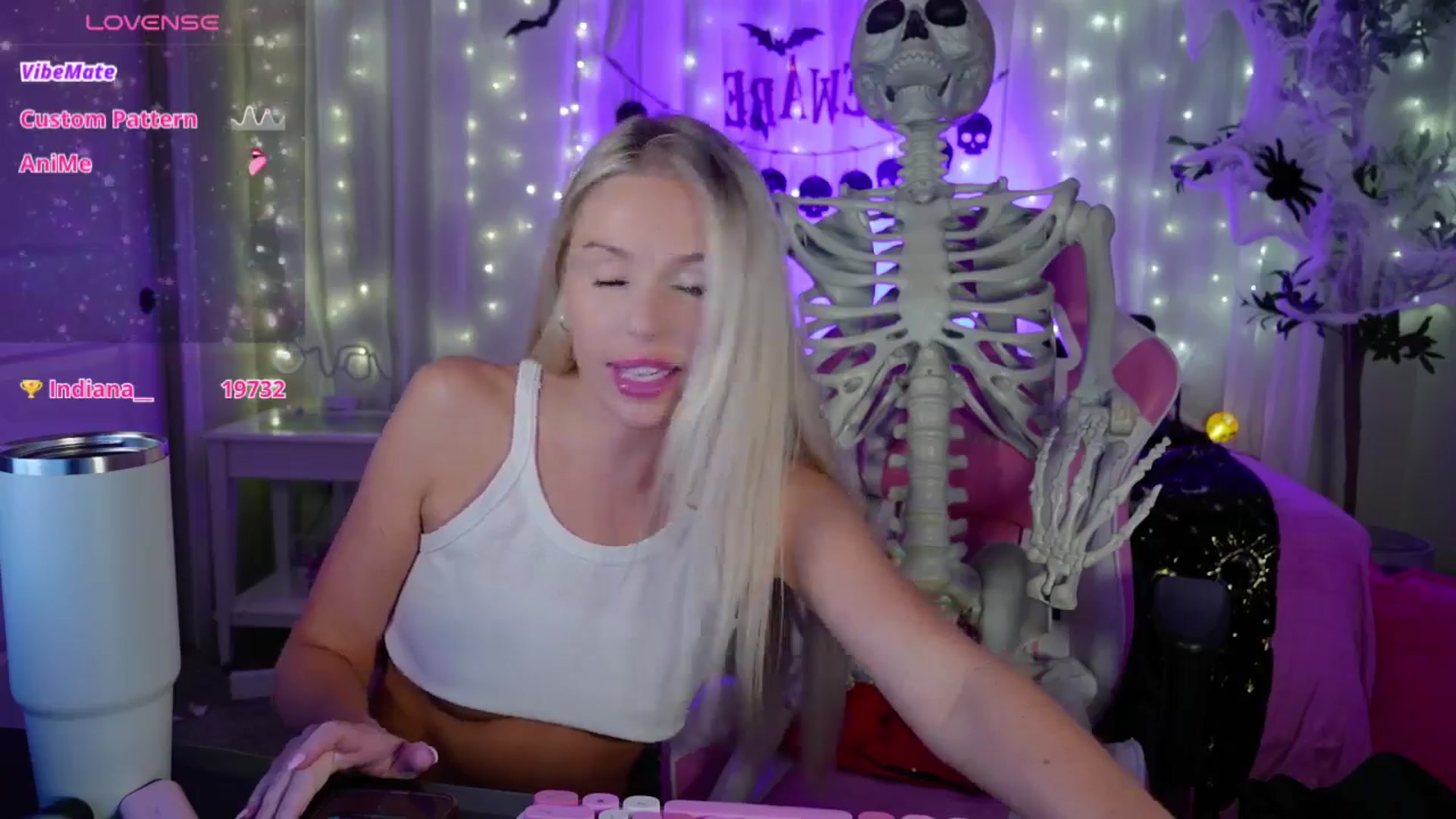 Gallery image thumbnail from Kylie_Baby's myfreecams stream on, 10/15/2024, 02:12 image 14 of 20