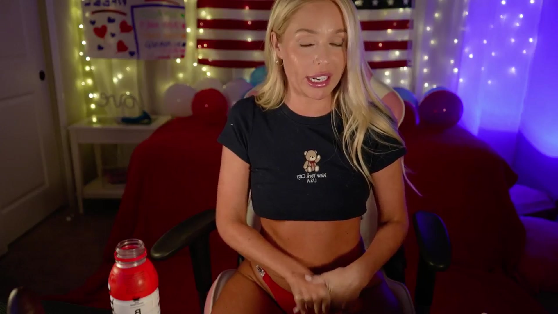 Gallery image thumbnail from Kylie_Baby's myfreecams stream on, 11/06/2024, 03:19 image 6 of 20
