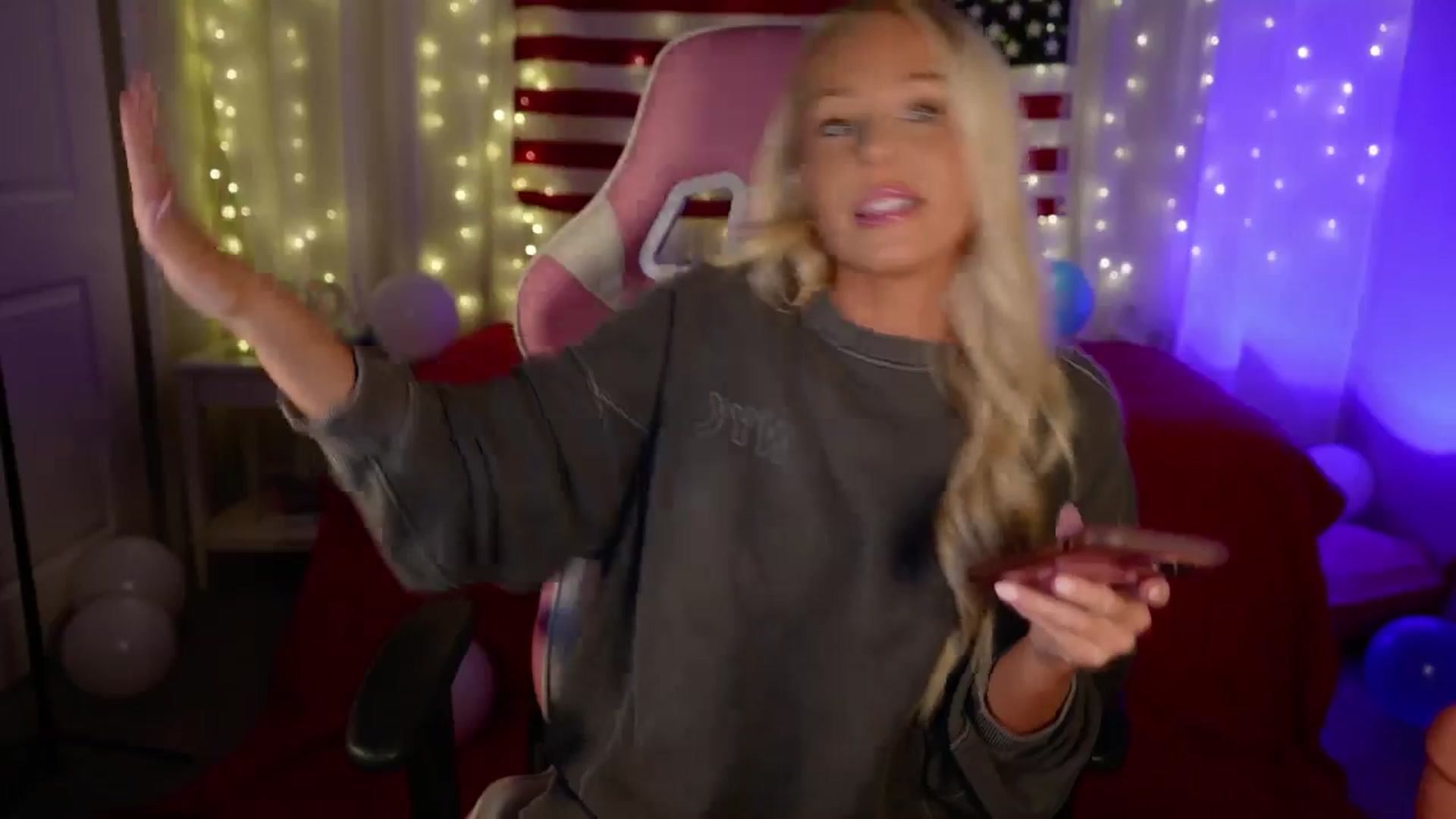 Gallery image thumbnail from Kylie_Baby's myfreecams stream on, 11/08/2024, 15:46 image 3 of 20