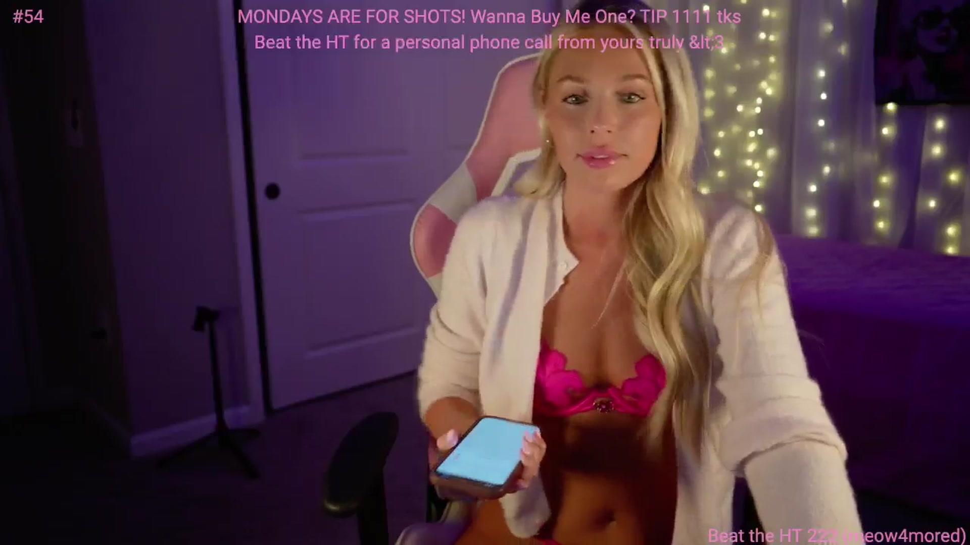 Gallery image thumbnail from Kylie_Baby's myfreecams stream on, 11/12/2024, 04:16 image 2 of 20