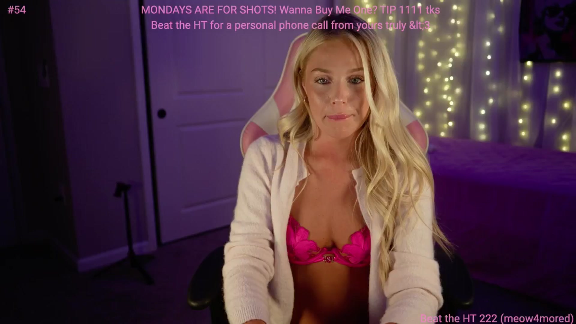 Gallery image thumbnail from Kylie_Baby's myfreecams stream on, 11/12/2024, 04:16 image 1 of 20