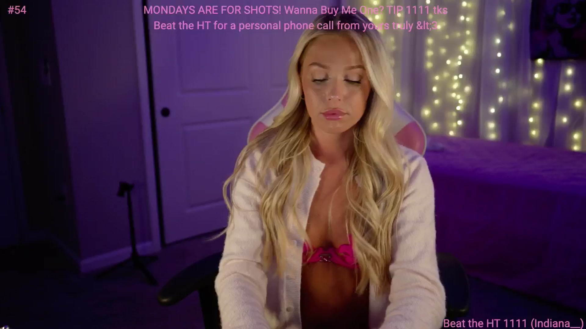 Gallery image thumbnail from Kylie_Baby's myfreecams stream on, 11/12/2024, 04:16 image 6 of 20