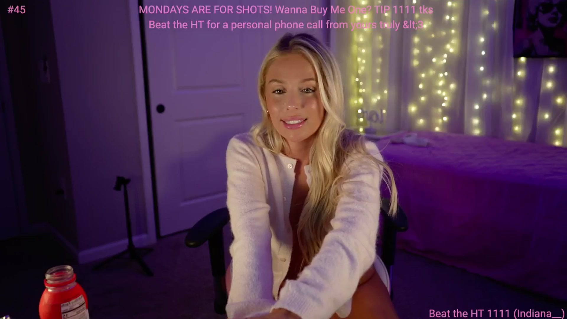 Gallery image thumbnail from Kylie_Baby's myfreecams stream on, 11/12/2024, 04:36 image 17 of 20