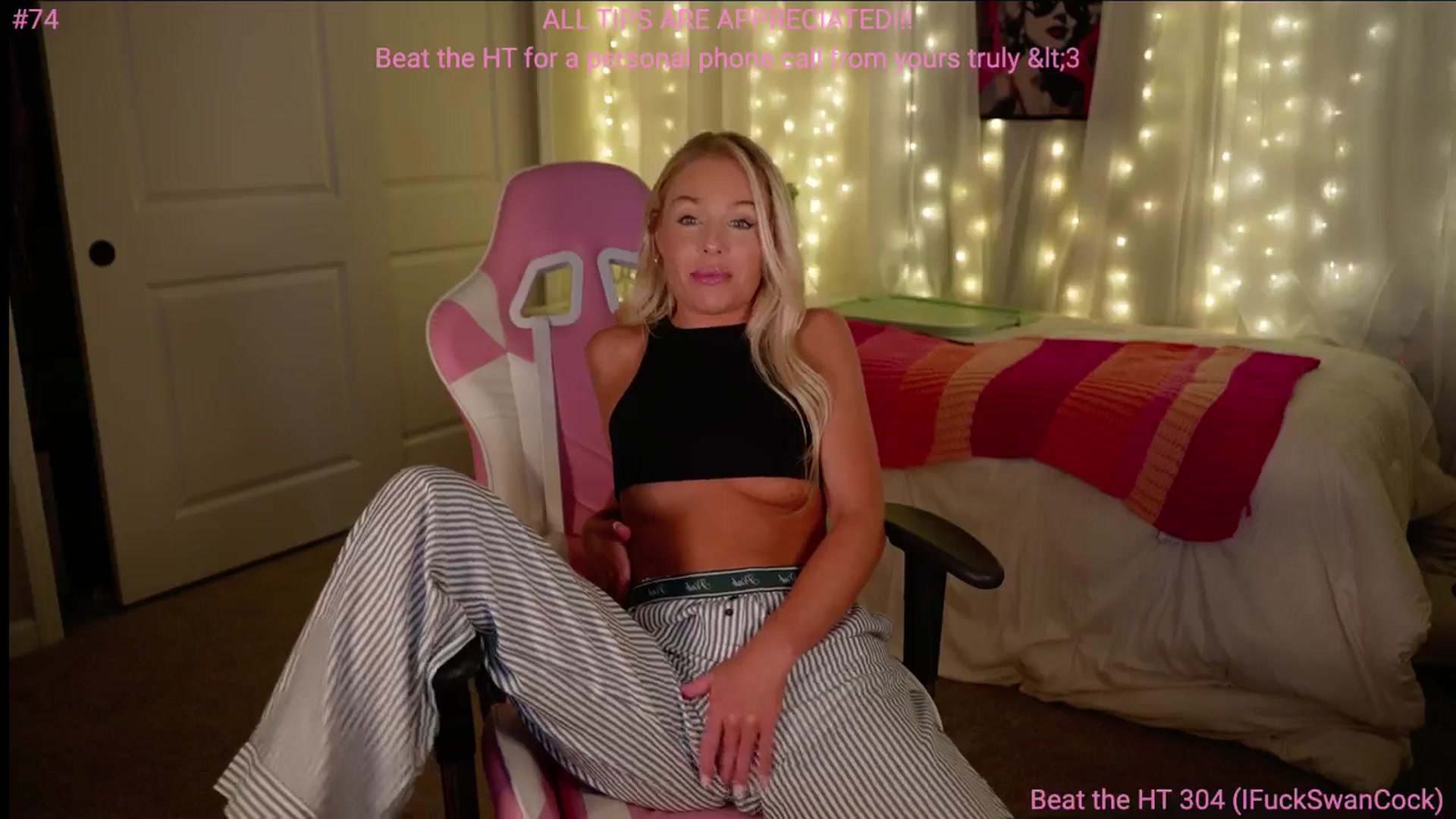 Gallery image thumbnail from Kylie_Baby's myfreecams stream on, 11/22/2024, 15:42 image 16 of 20