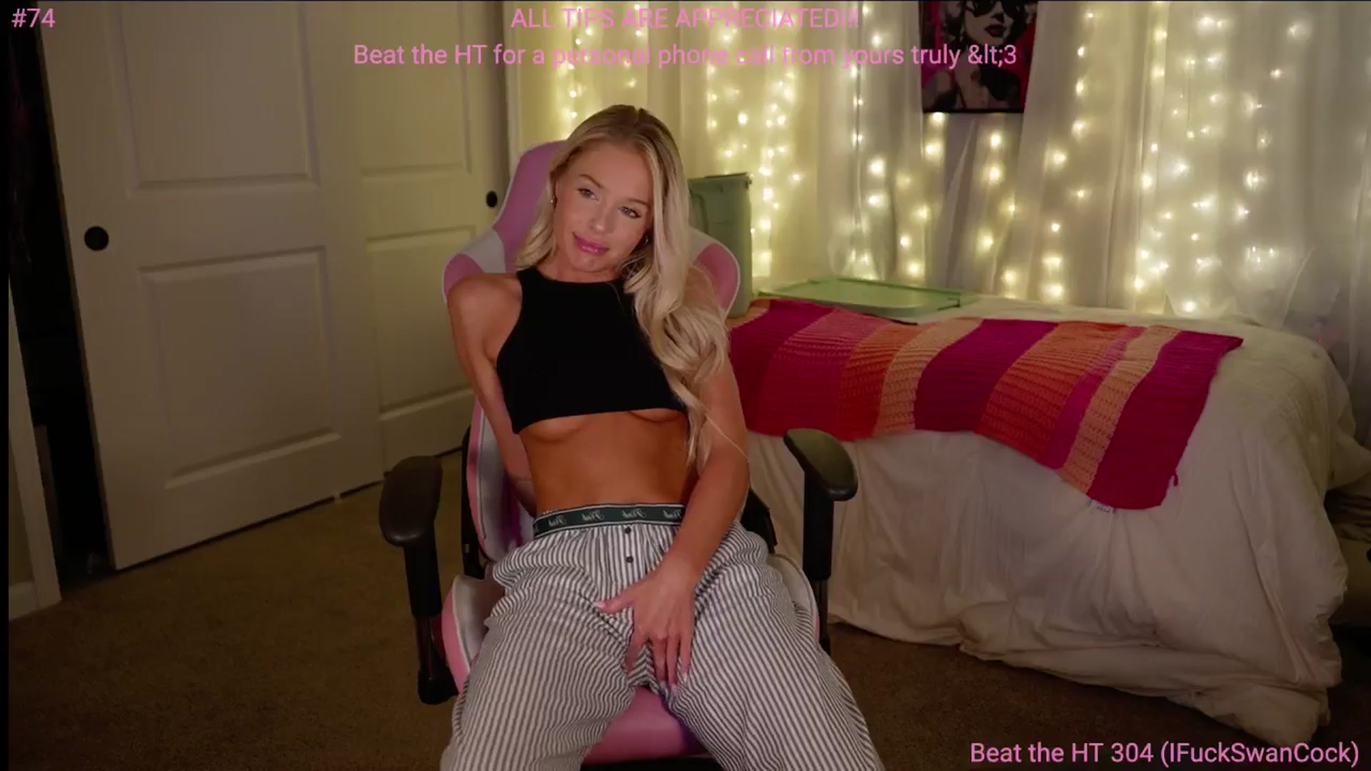 Gallery image thumbnail from Kylie_Baby's myfreecams stream on, 11/22/2024, 15:42 image 18 of 20