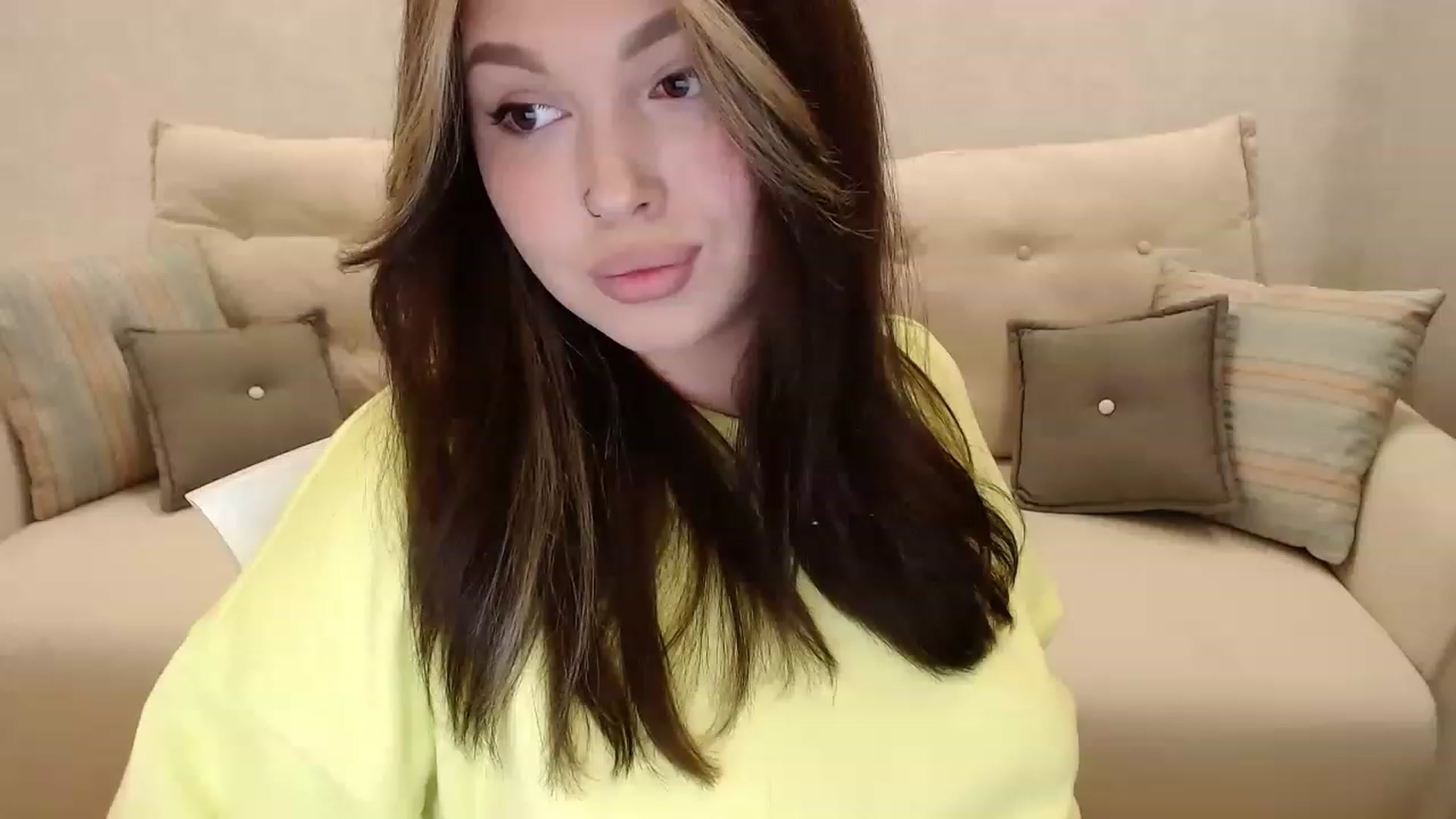 Gallery image thumbnail from Kylie_Lu's myfreecams stream on, 05/19/2023, 22:28 image 1 of 20