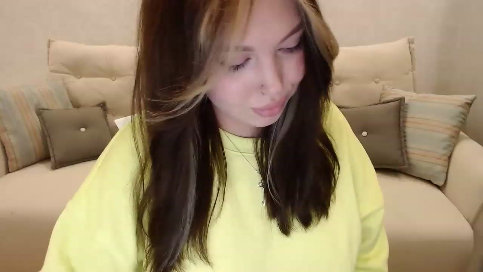 Gallery image thumbnail from Kylie_Lu's myfreecams stream on, 05/19/2023, 22:28 image 19 of 20