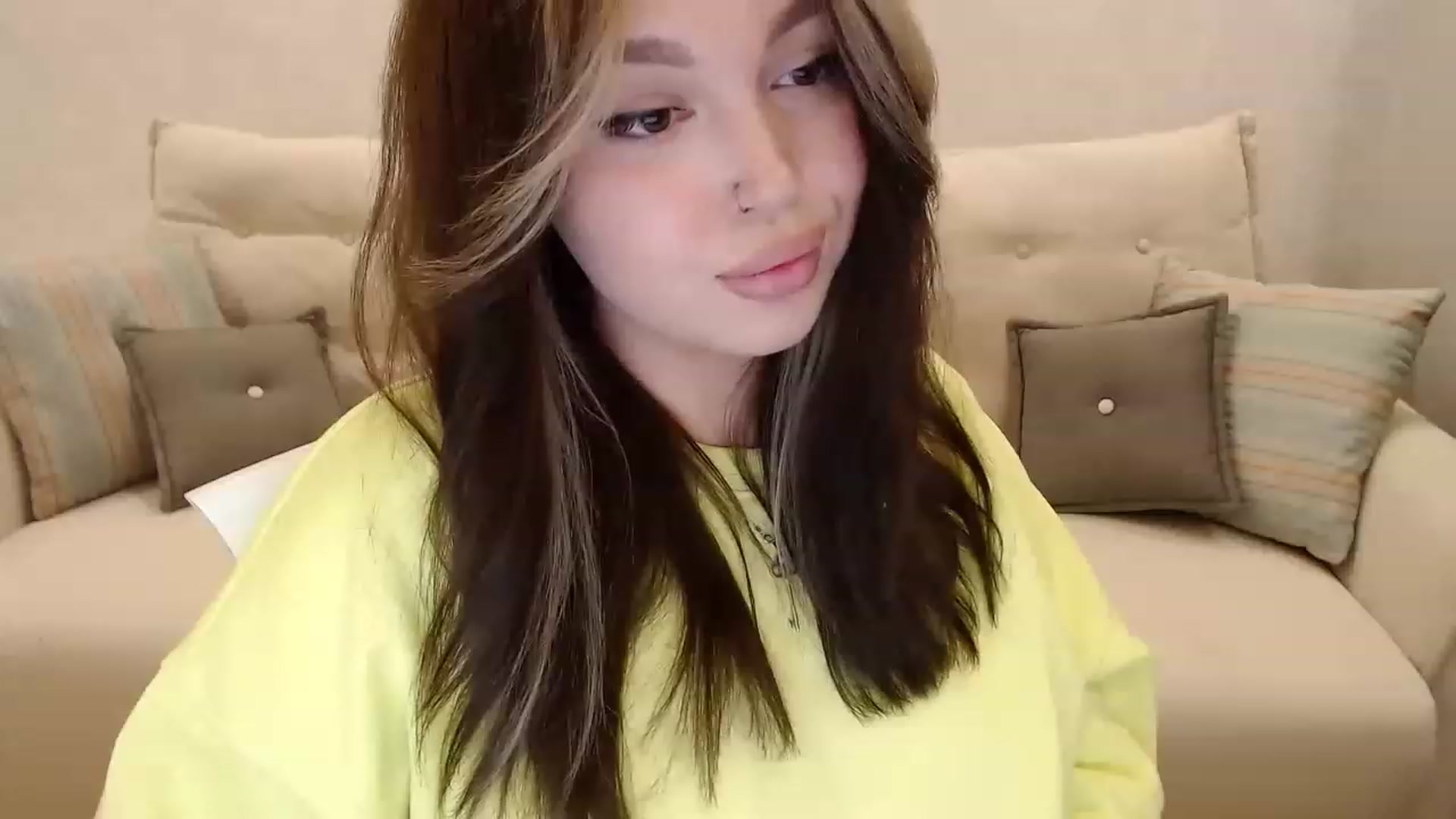 Gallery image thumbnail from Kylie_Lu's myfreecams stream on, 05/19/2023, 22:28 image 4 of 20