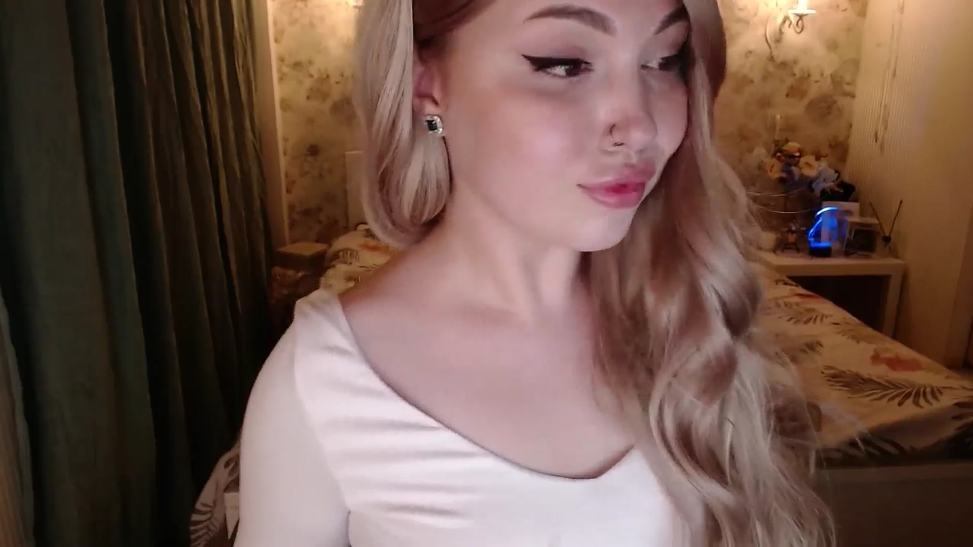 Gallery image thumbnail from Kylie_Lu's myfreecams stream on, 05/31/2024, 18:44 image 20 of 20