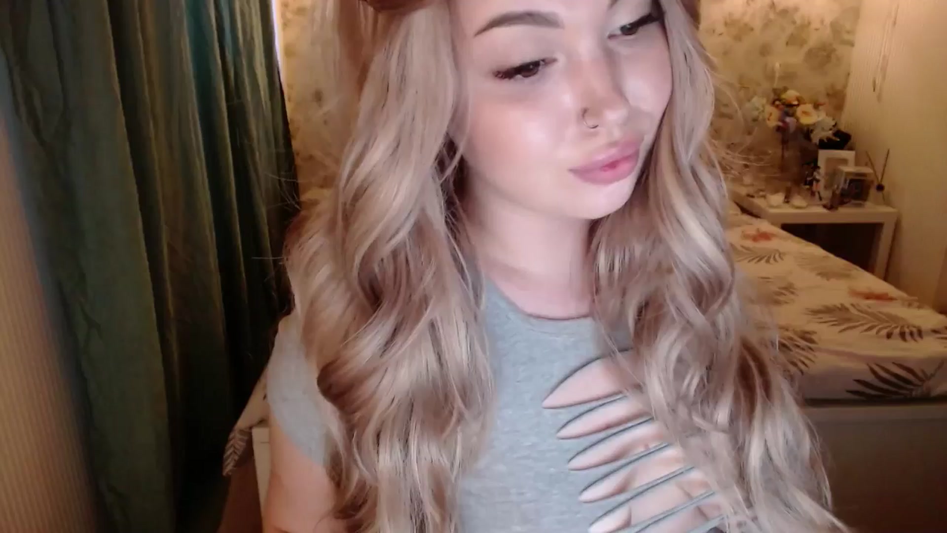 Gallery image thumbnail from Kylie_Lu's myfreecams stream on, 06/08/2024, 14:12 image 13 of 20
