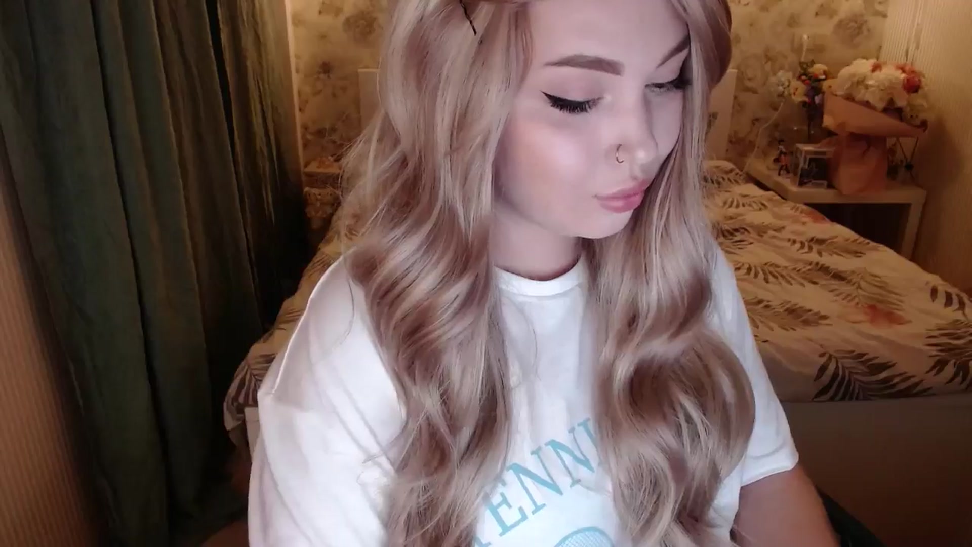 Gallery image thumbnail from Kylie_Lu's myfreecams stream on, 06/20/2024, 24:08 image 12 of 20