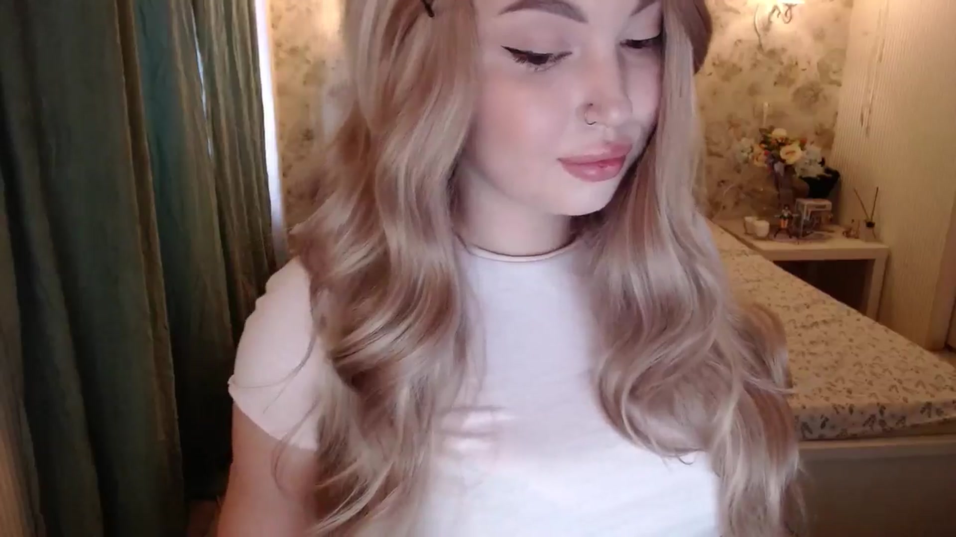 Gallery image thumbnail from Kylie_Lu's myfreecams stream on, 07/03/2024, 14:19 image 13 of 20