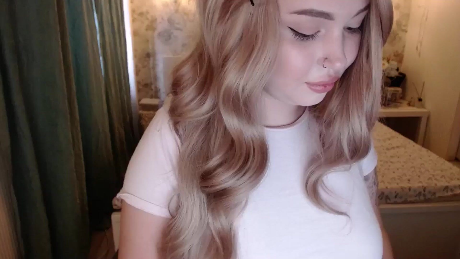 Gallery image thumbnail from Kylie_Lu's myfreecams stream on, 07/03/2024, 15:05 image 5 of 20