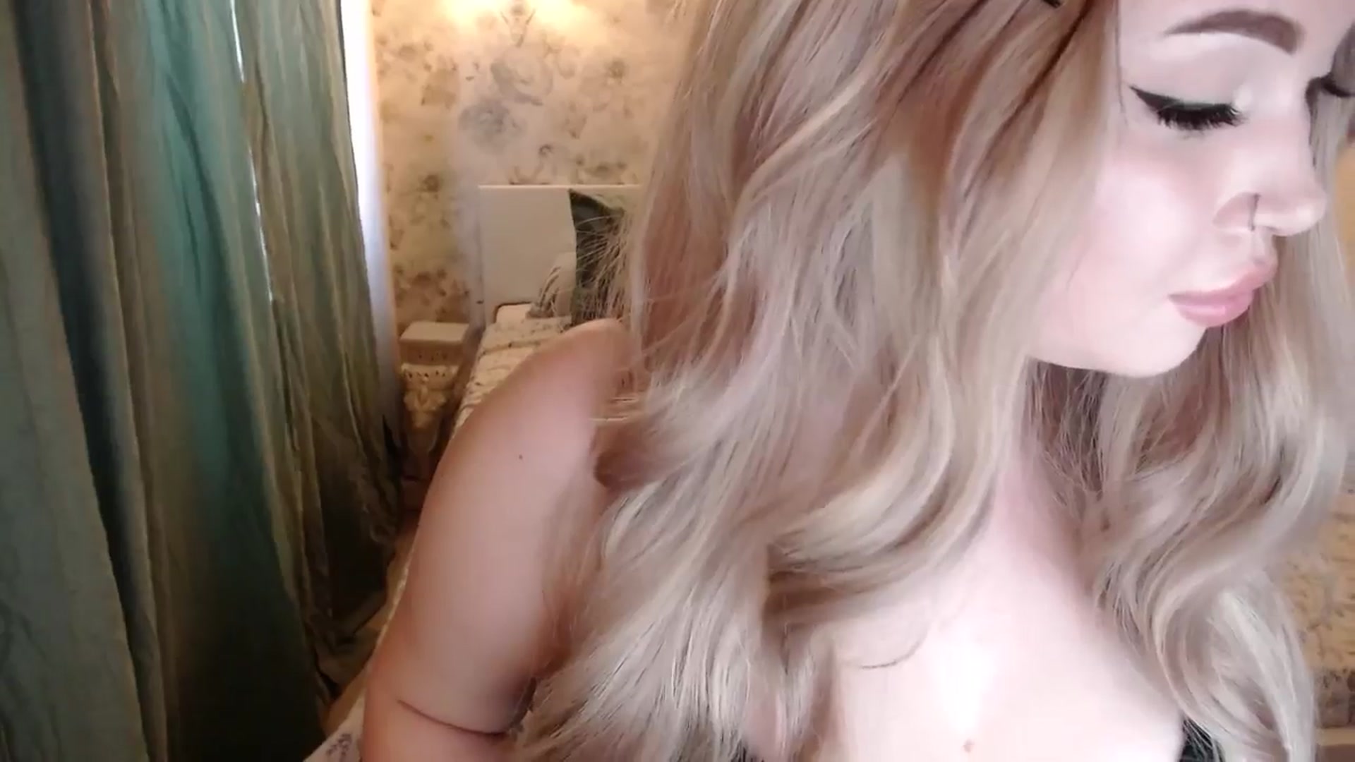 Gallery image thumbnail from Kylie_Lu's myfreecams stream on, 07/04/2024, 09:35 image 8 of 20