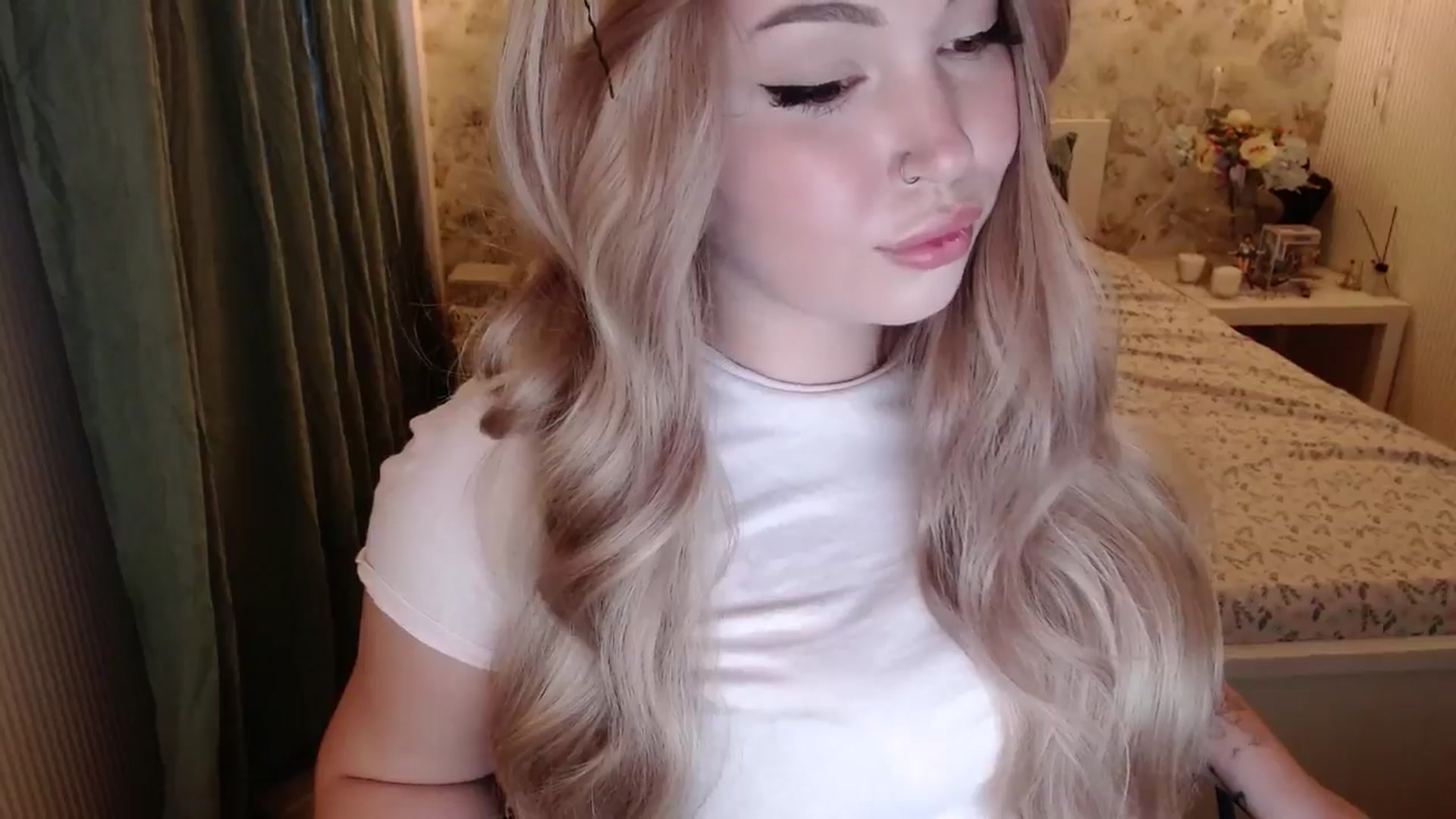 Gallery image thumbnail from Kylie_Lu's myfreecams stream on, 07/04/2024, 17:18 image 20 of 20