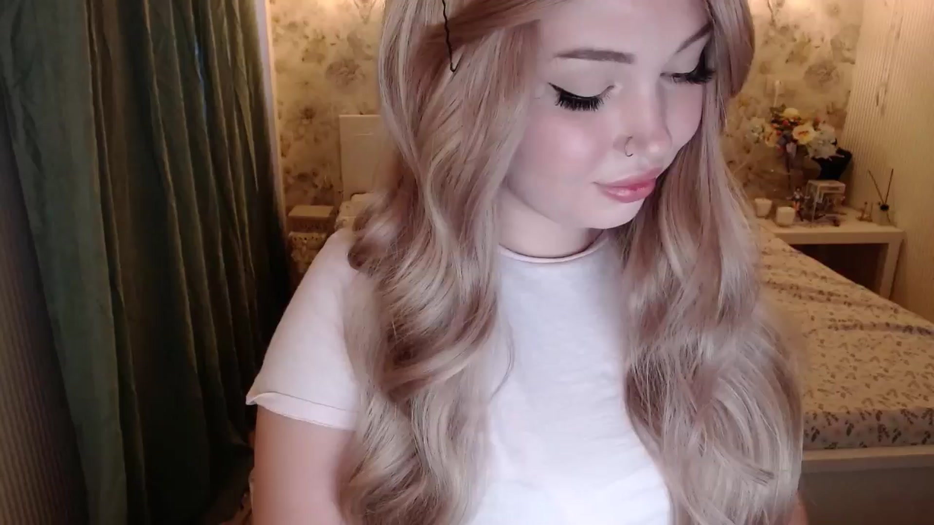 Gallery image thumbnail from Kylie_Lu's myfreecams stream on, 07/04/2024, 17:18 image 13 of 20