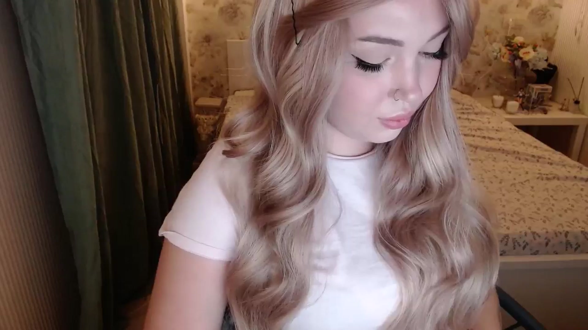 Gallery image thumbnail from Kylie_Lu's myfreecams stream on, 07/04/2024, 18:14 image 18 of 20