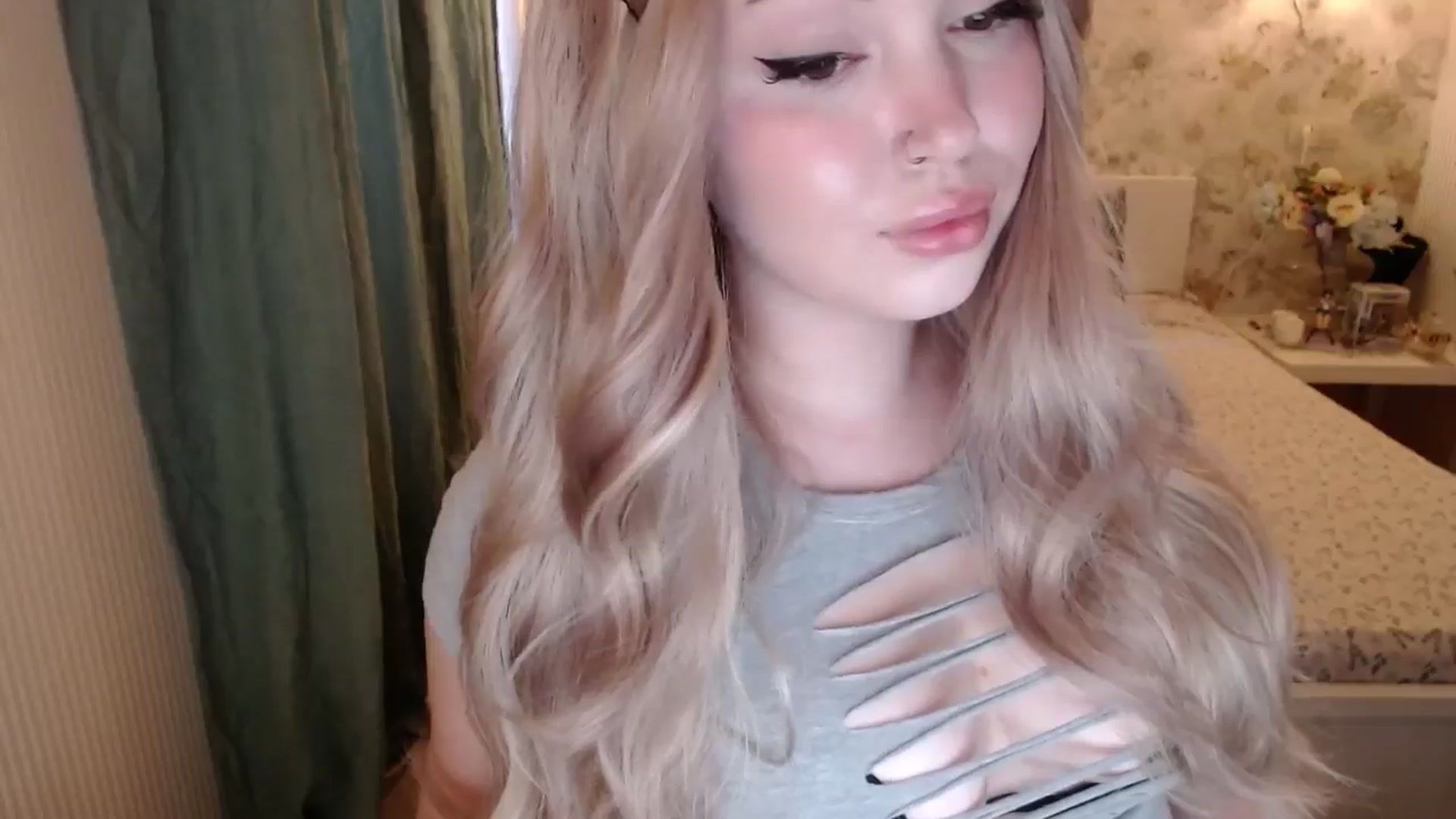 Gallery image thumbnail from Kylie_Lu's myfreecams stream on, 07/06/2024, 14:54 image 2 of 20