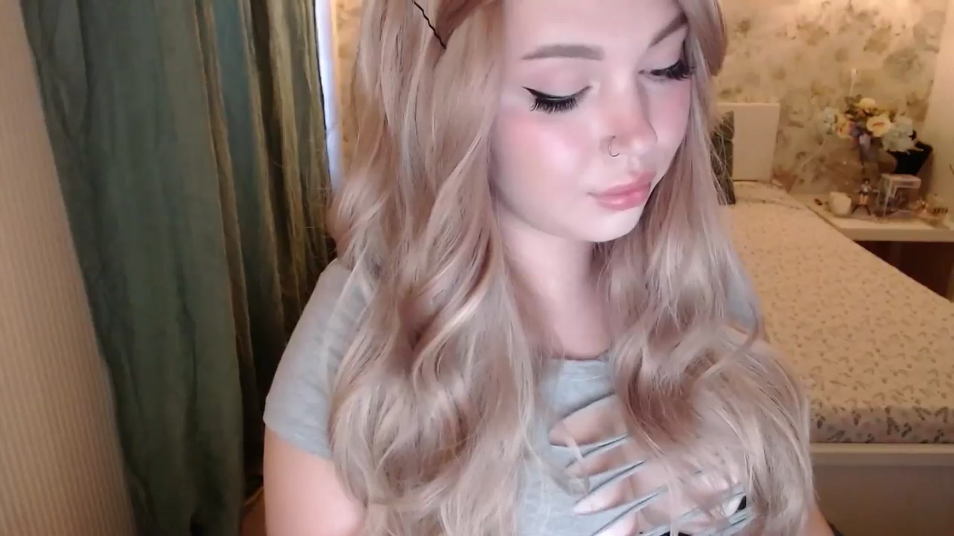 Gallery image thumbnail from Kylie_Lu's myfreecams stream on, 07/06/2024, 14:54 image 17 of 20