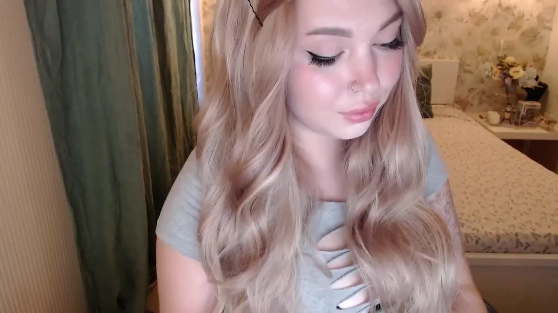 Gallery image thumbnail from Kylie_Lu's myfreecams stream on, 07/06/2024, 14:54 image 9 of 20