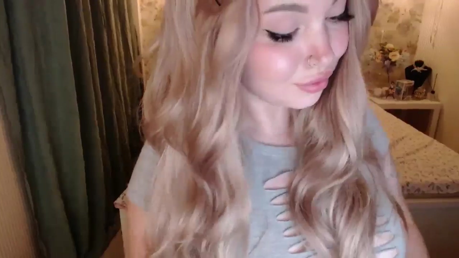 Gallery image thumbnail from Kylie_Lu's myfreecams stream on, 07/06/2024, 21:36 image 8 of 20