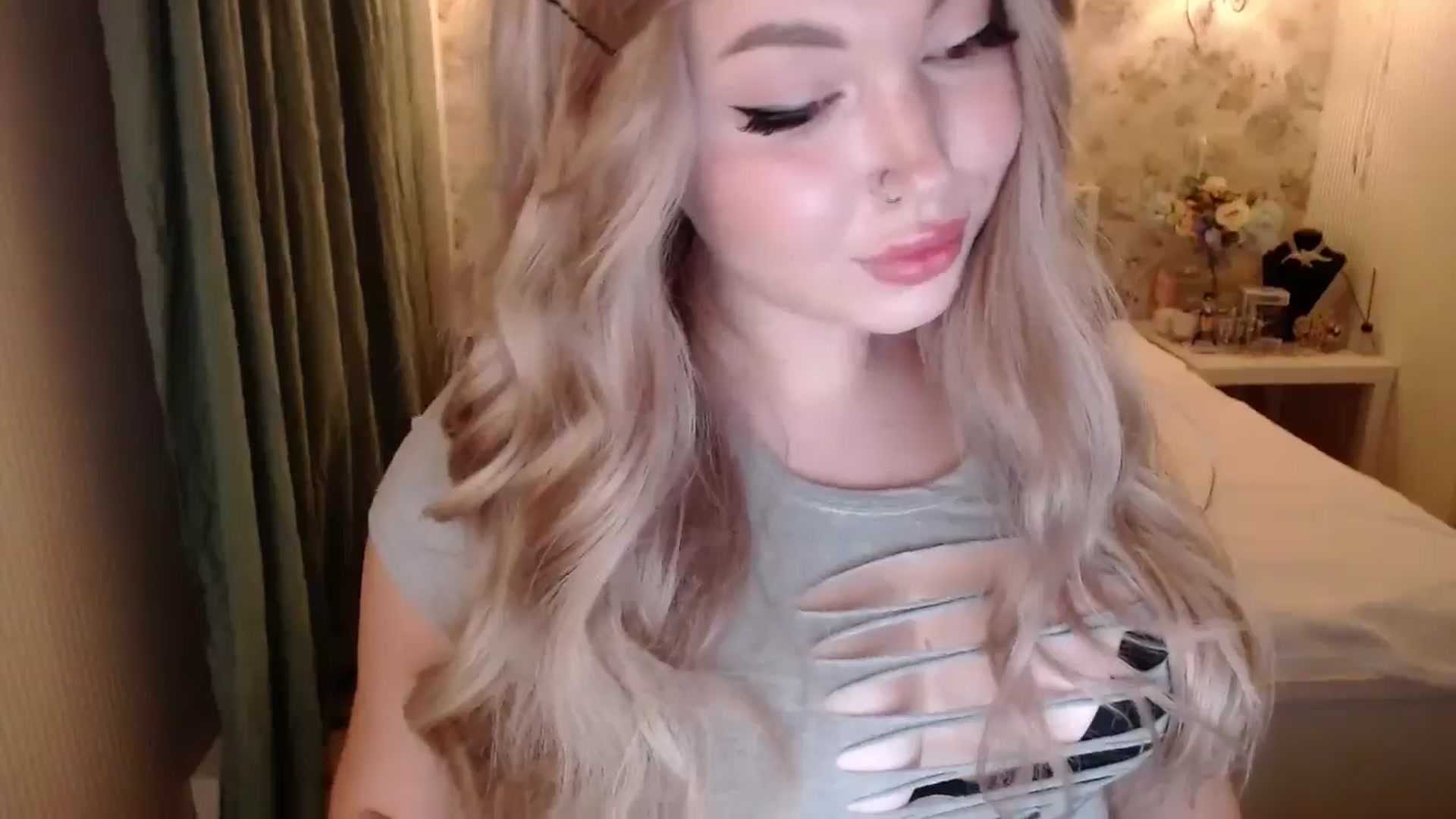 Gallery image thumbnail from Kylie_Lu's myfreecams stream on, 07/11/2024, 18:20 image 2 of 20