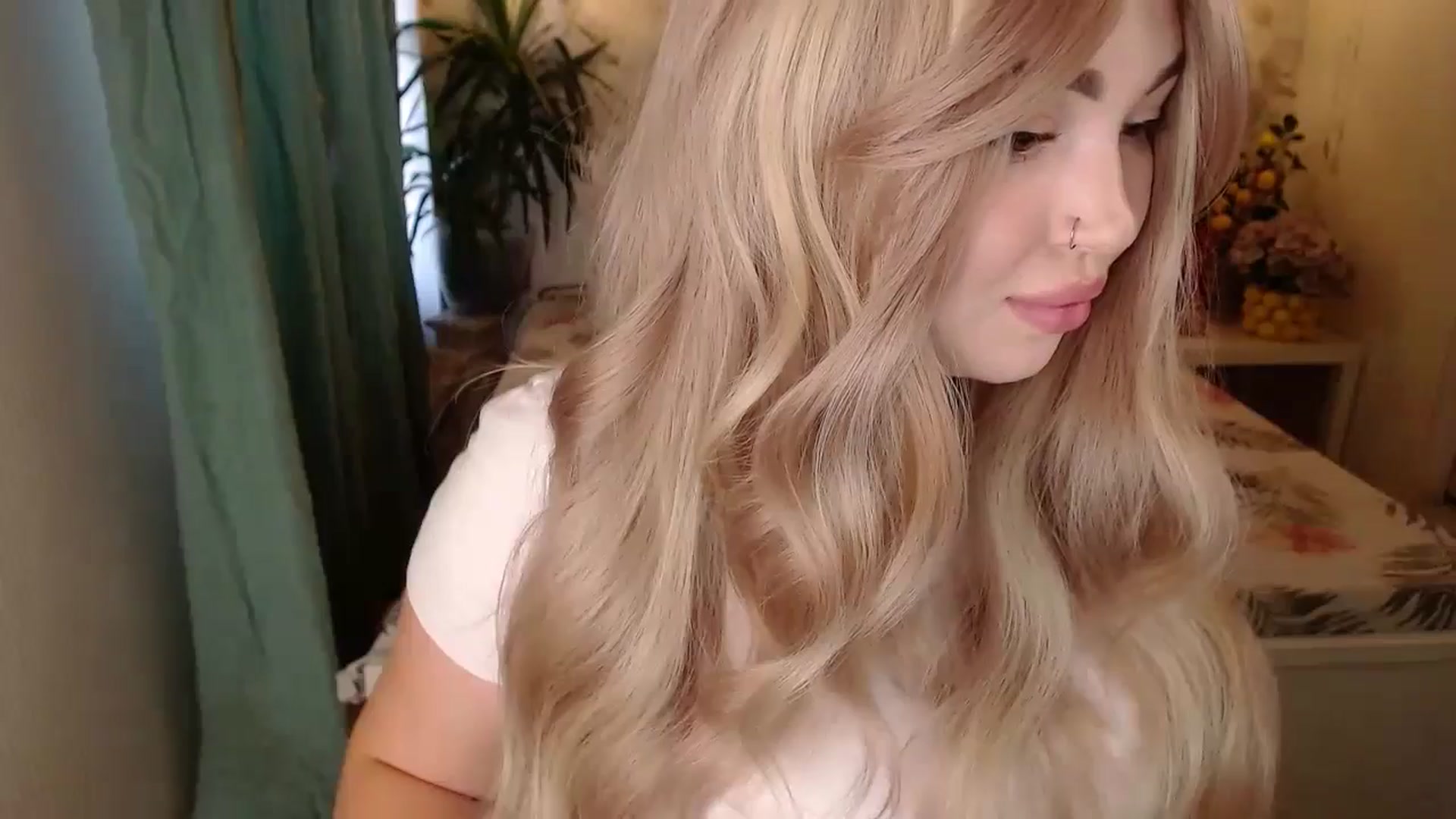 Gallery image thumbnail from Kylie_Lu's myfreecams stream on, 08/29/2024, 10:05 image 8 of 20