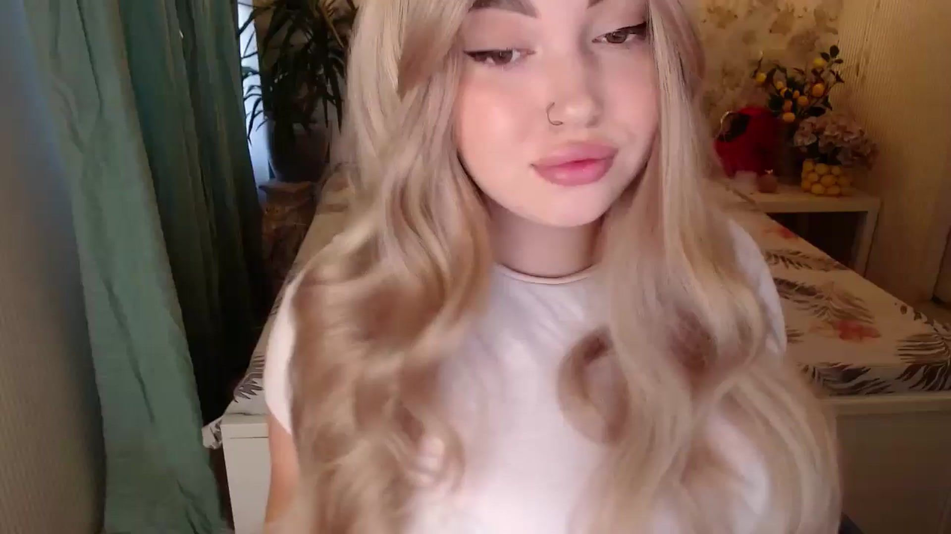 Gallery image thumbnail from Kylie_Lu's myfreecams stream on, 08/29/2024, 10:05 image 1 of 20