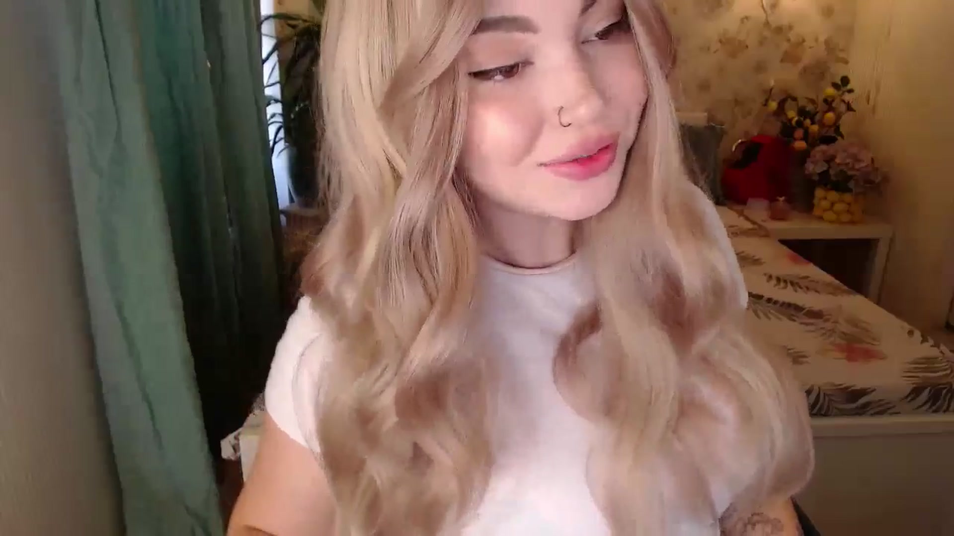 Gallery image thumbnail from Kylie_Lu's myfreecams stream on, 08/29/2024, 10:05 image 6 of 20