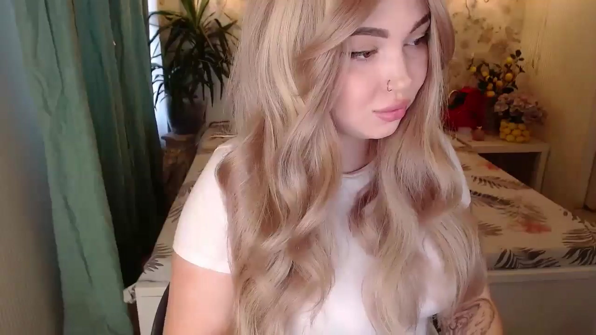 Gallery image thumbnail from Kylie_Lu's myfreecams stream on, 08/29/2024, 10:05 image 3 of 20