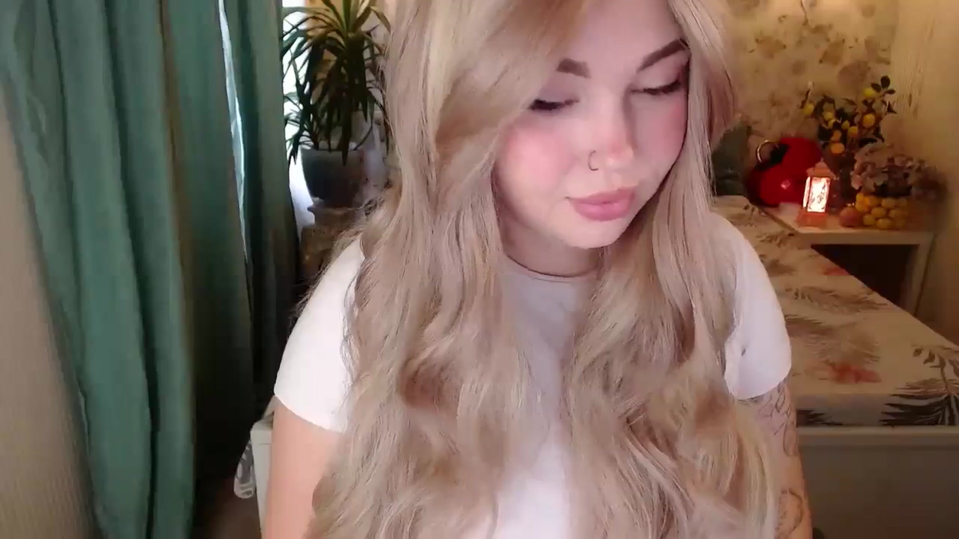 Gallery image thumbnail from Kylie_Lu's myfreecams stream on, 08/31/2024, 10:32 image 9 of 20