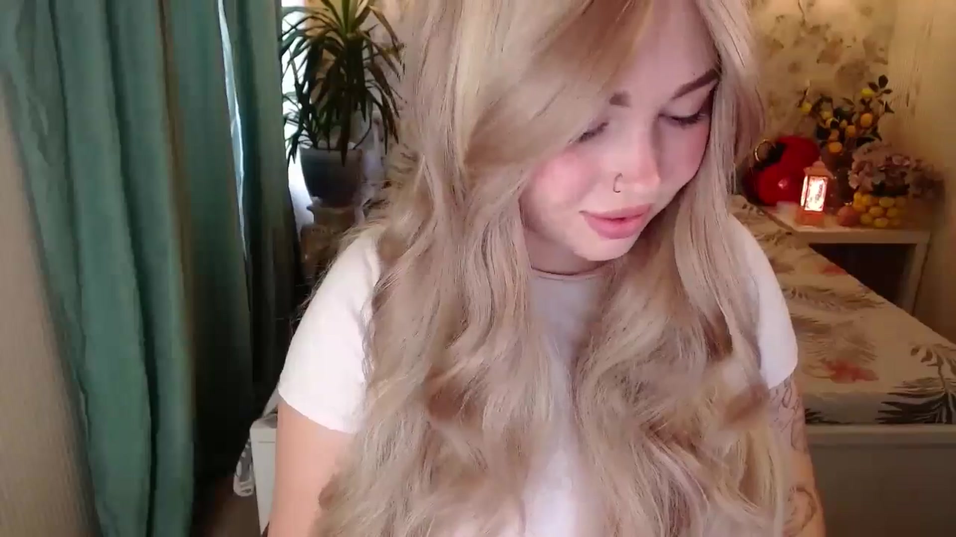 Gallery image thumbnail from Kylie_Lu's myfreecams stream on, 08/31/2024, 10:32 image 10 of 20