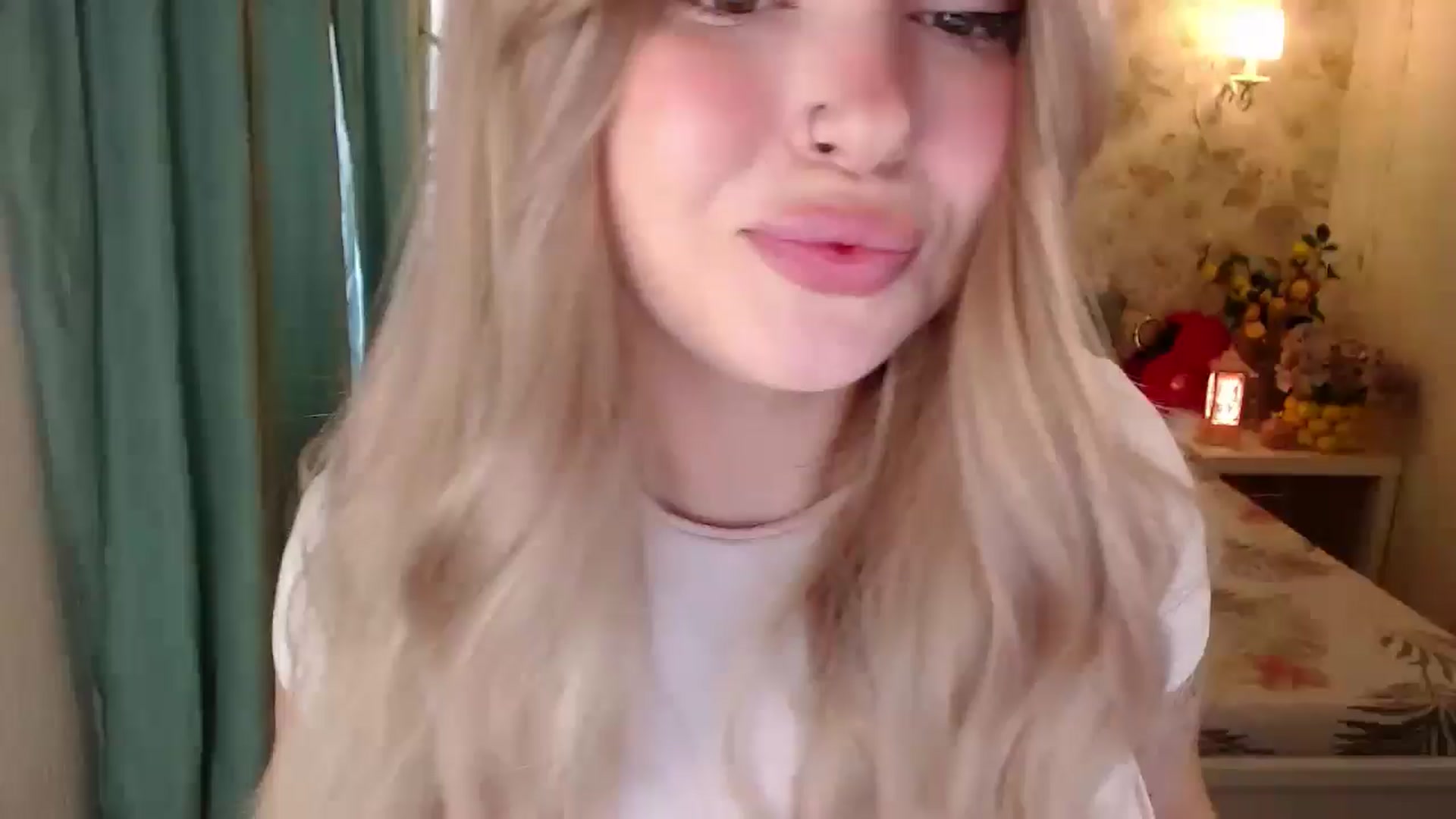 Gallery image thumbnail from Kylie_Lu's myfreecams stream on, 08/31/2024, 10:32 image 20 of 20