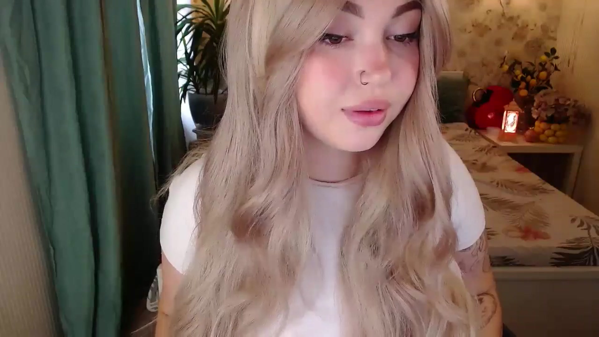 Gallery image thumbnail from Kylie_Lu's myfreecams stream on, 08/31/2024, 10:32 image 8 of 20